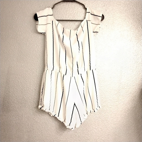 Ace Snug Romper Size S - Picture 2 of 4